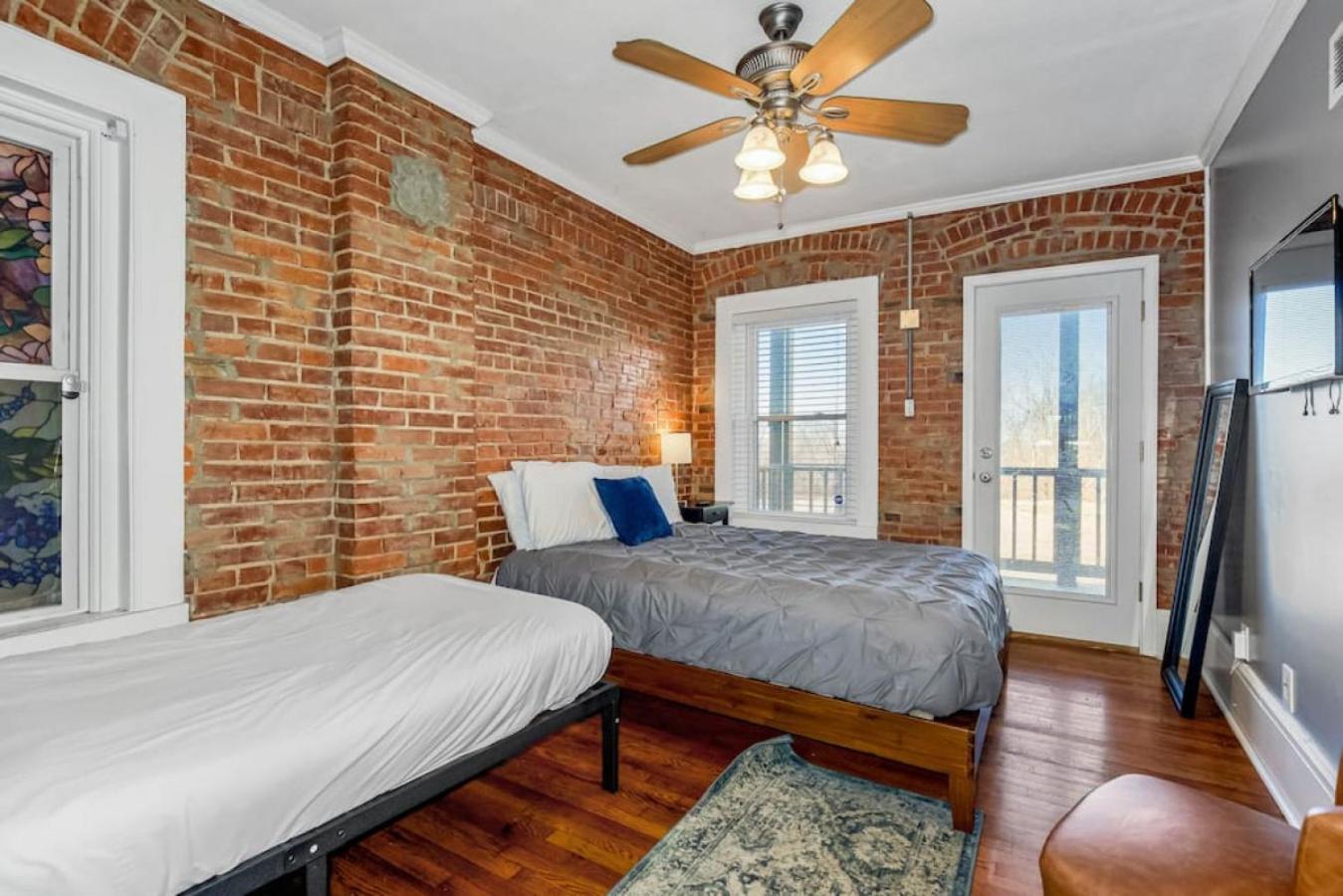 堪萨斯城Entire Loft Downtown With Free Parking别墅 外观 照片